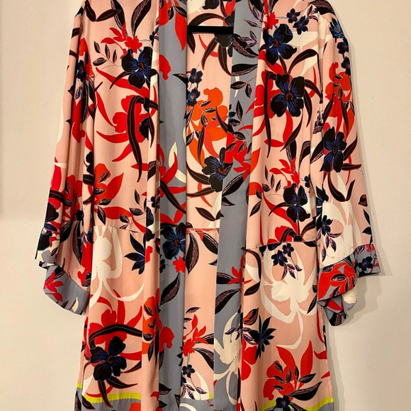 🚩 Final Sale- CAbi | Vibrant Floral Kimono Wrap Cardigan, XS/S Japanese Tropical - Picture 11 of 11